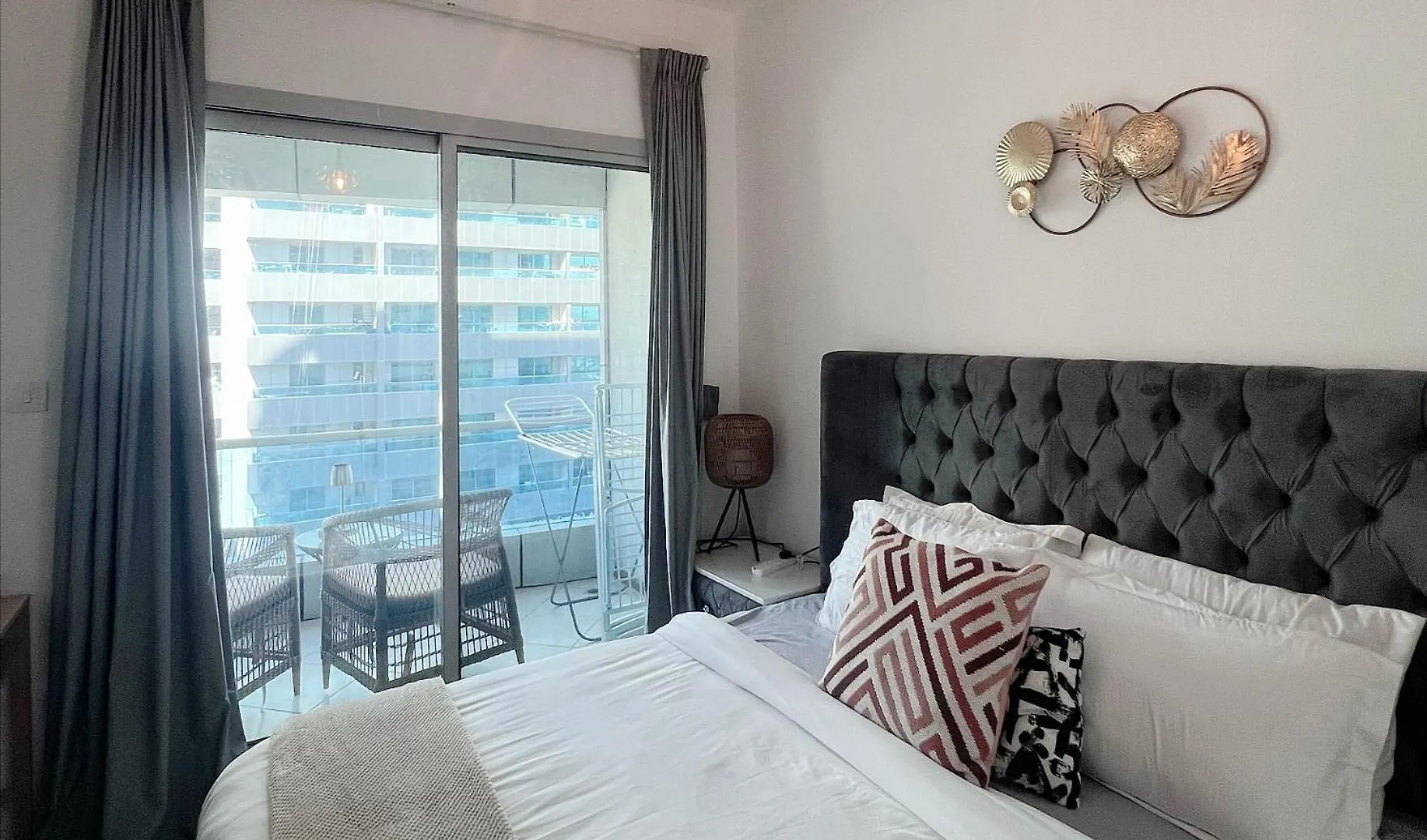 Fully Furnished Marina View - 1 Bedroom Apartment Dubai