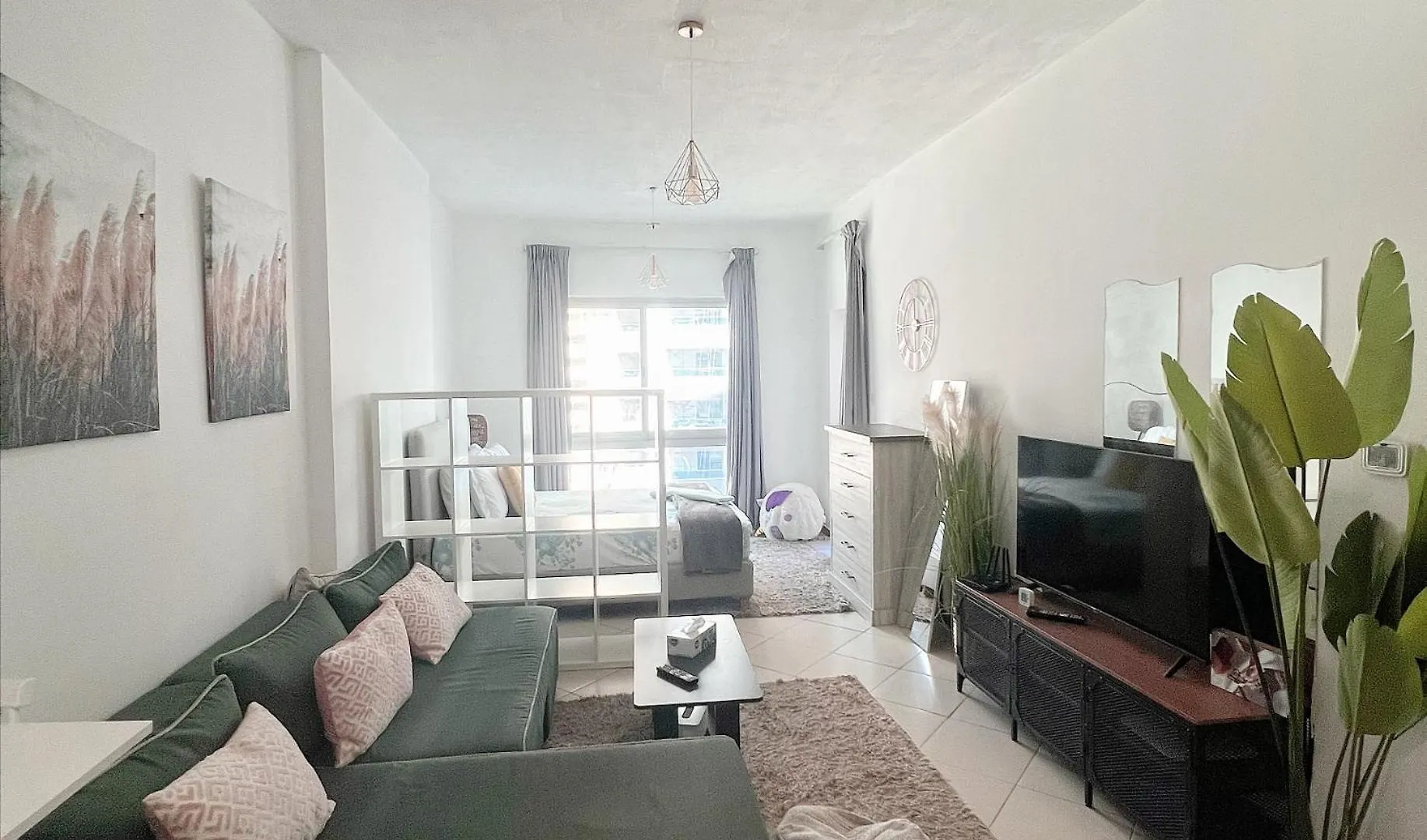 Fully Furnished Marina View - 1 Bedroom Apartment Dubai