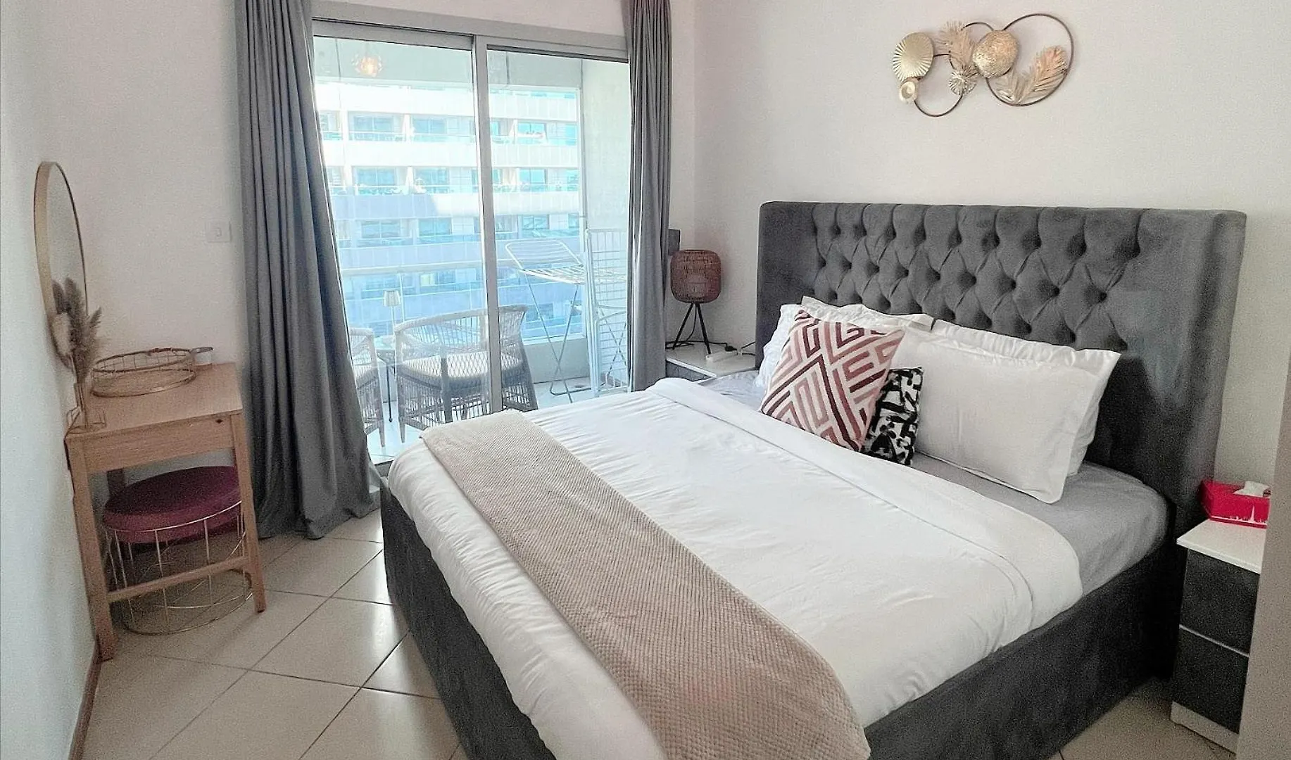 Fully Furnished Marina View - 1 Bedroom Apartment Dubai