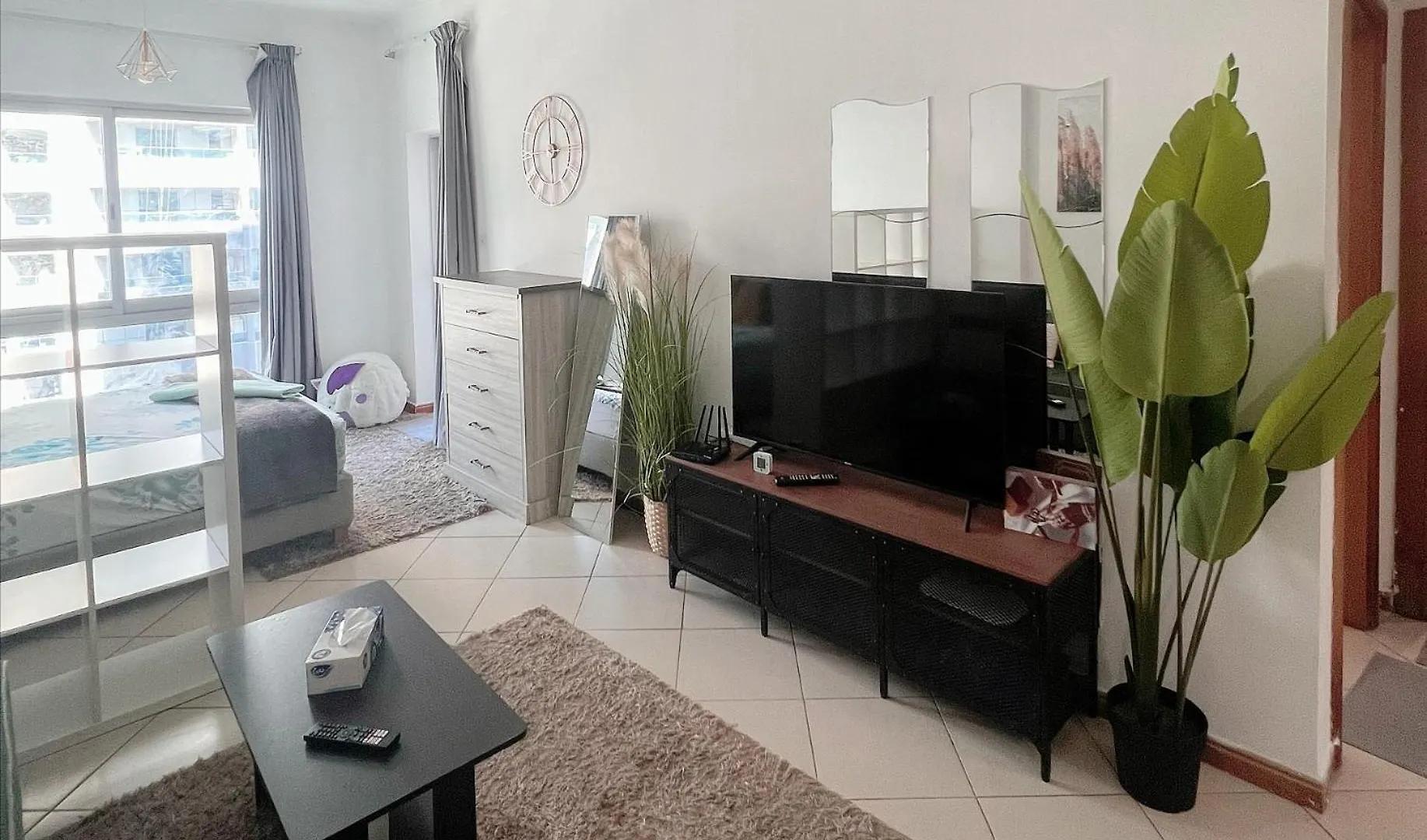 Fully Furnished Marina View - 1 Bedroom Apartment Dubai
