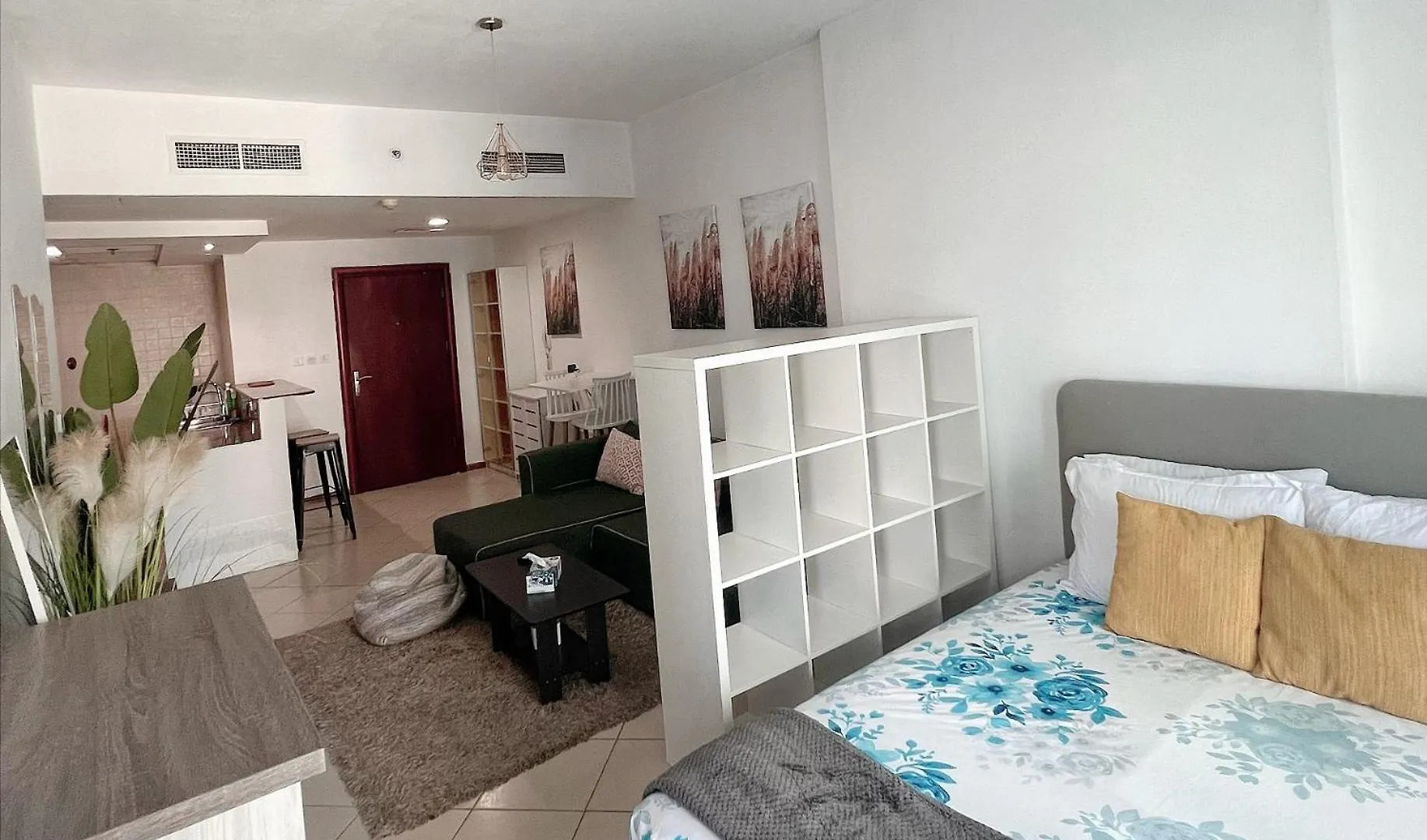 Fully Furnished Marina View - 1 Bedroom Apartment Dubai
